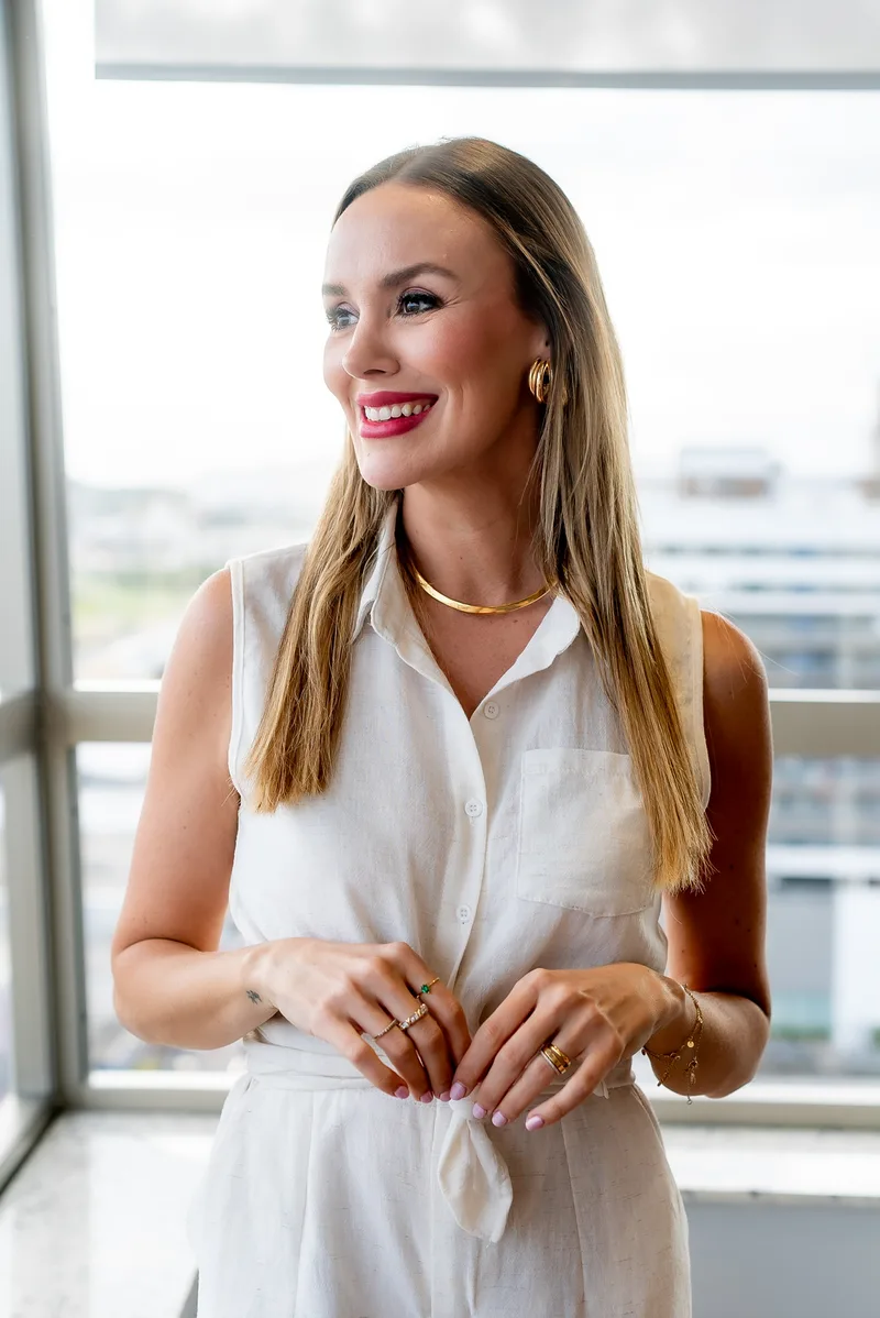 Dra. Larissa Zunino - Farmacêutica Bioquímica Esteta especialista em harmonização íntima feminina